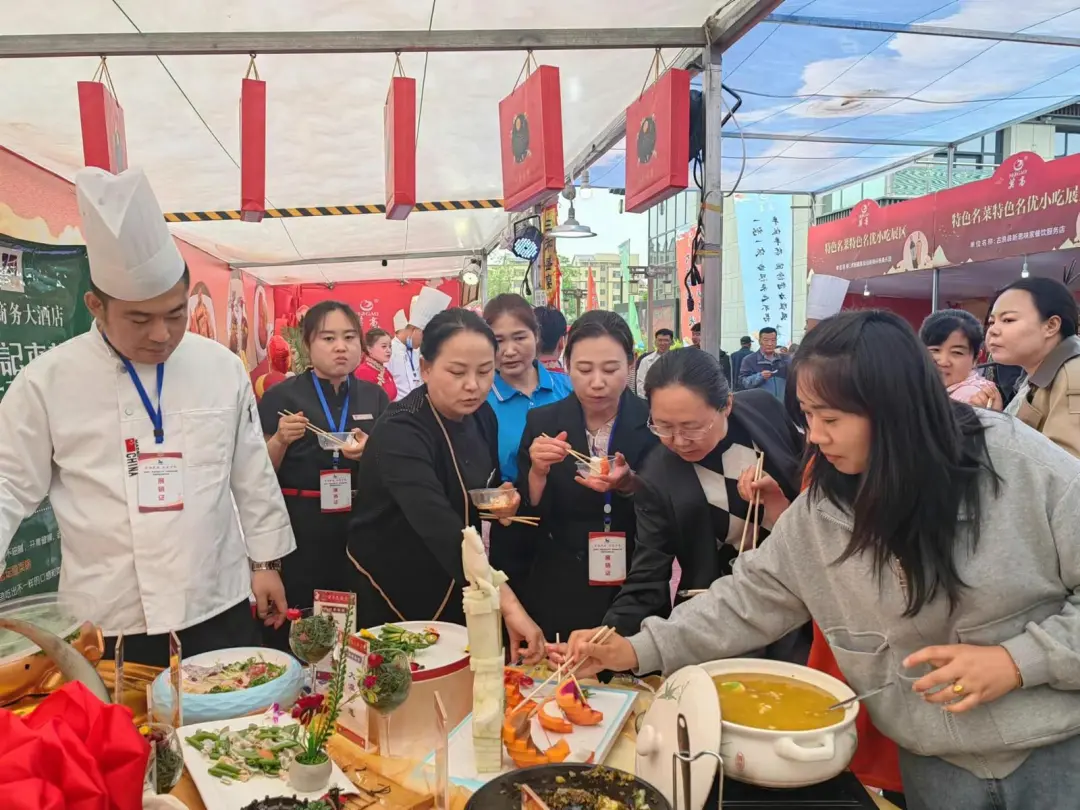 甘肃省商务厅 - 武威市举行"莫高金爵士杯"特色美食大赛颁奖暨餐饮促
